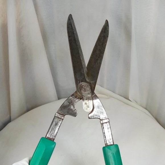 Vintage Wiss No. 8D USA Green Handled Forged-Hardened Hedge Clippers Shears - Picture 4 of 12